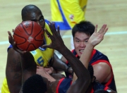 开云体育直播-中国篮球联赛中多名球员在比赛中受伤