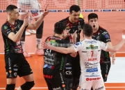 开云在线直播-包含瓦伦西亚主场连胜巅峰赴欧战前景的词条