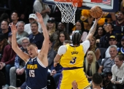 开云体育-掘金完胜尼克斯，浓眉打破历史纪录的简单介绍