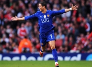 开云体育app-库里爆发引燃全场，深圳队单节神奇拉开76人差距