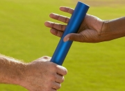 开云官方app入口-绝境狂袭！多特蒙德掀翻罗马，戈麦斯末节统治诠释绿茵传奇