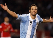 开云体育在线-太阳高照，布克独舞，凤凰城巨星在华盛顿展现无解统治力