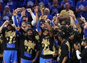 开云下载-包含美国的大型篮球职业赛事产生新的夺冠热门的词条