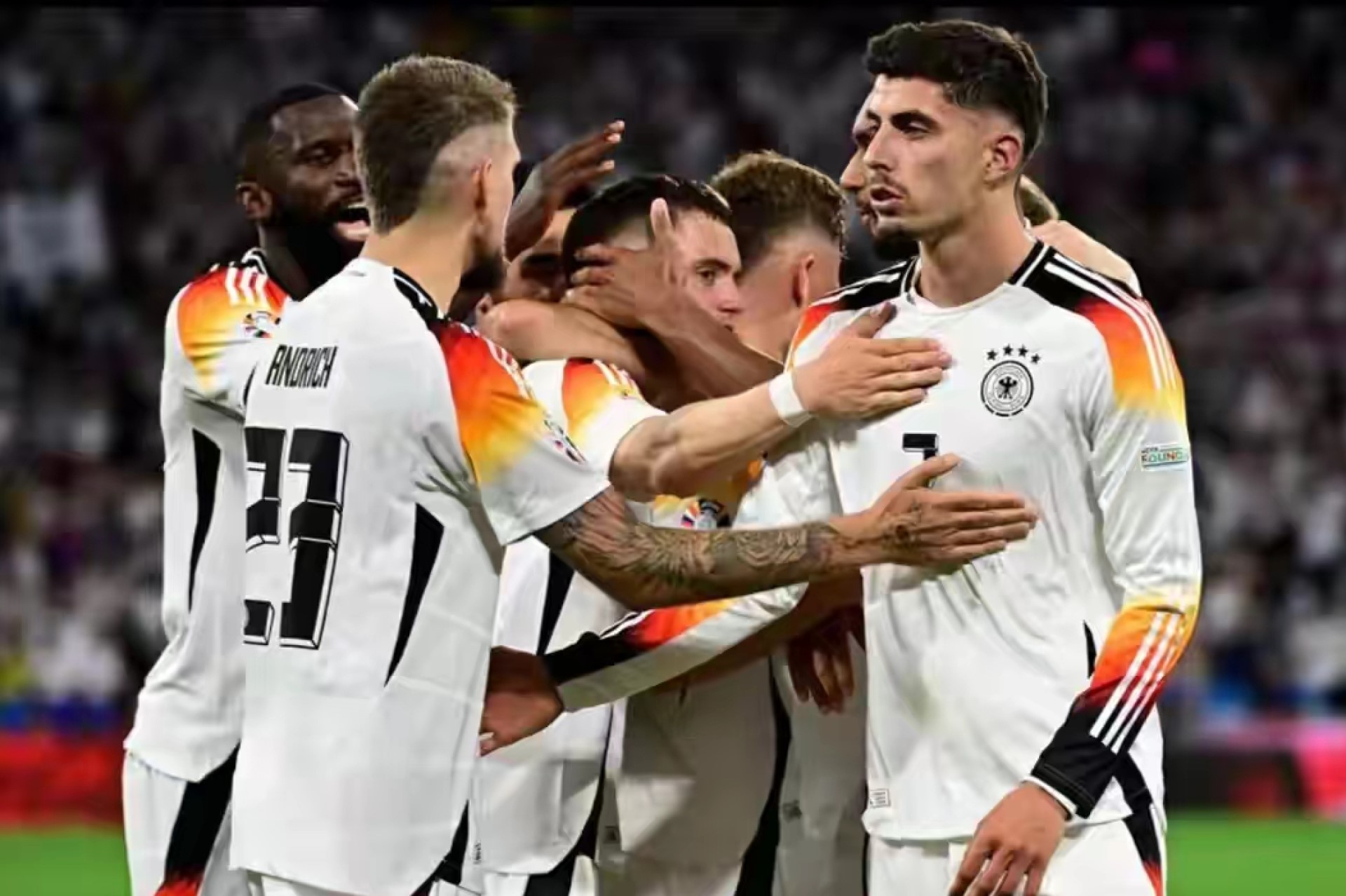 德国国家队在与荷兰队的比赛中获得胜利 德国国家队在与荷兰队的比赛中获得胜利