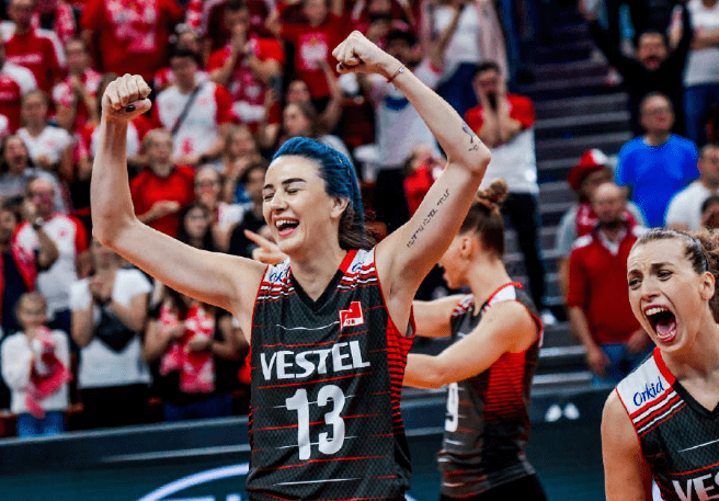 土耳其足球新星尤沃纳发表看法,高呼奋进进取精神的简单介绍 土耳其足球新星尤沃纳发表看法,高呼奋进进取精神的简单介绍