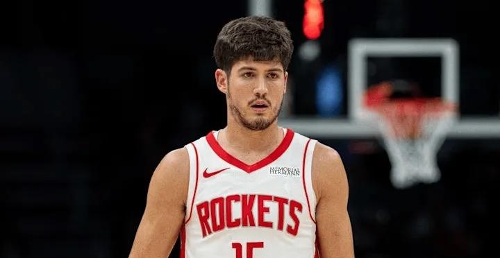 火箭完胜吉林队,塔图姆点燃赛场 火箭完胜吉林队,塔图姆点燃赛场