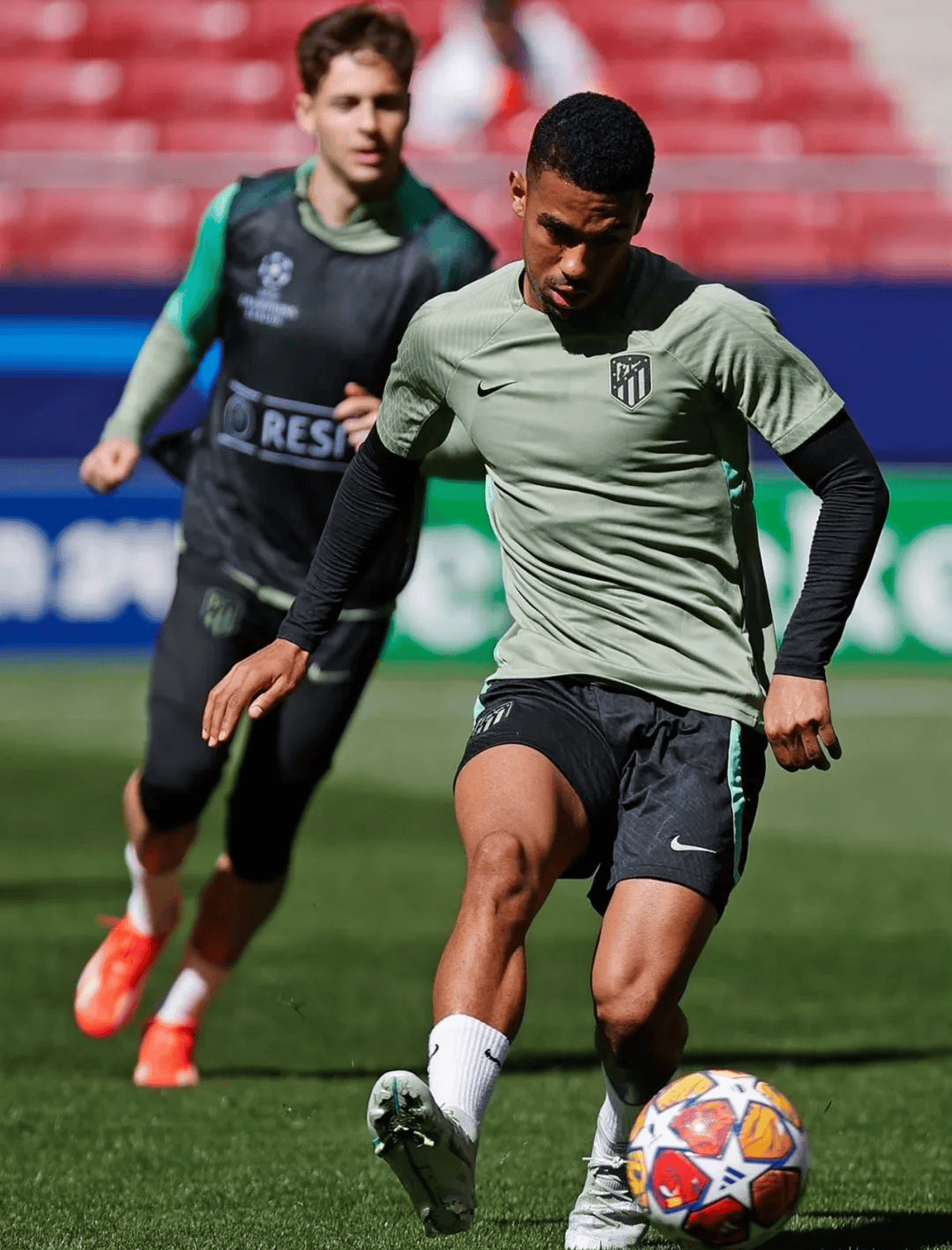 包含马德里竞技力克多特蒙德,若日尼奥状态火热的词条 包含马德里竞技力克多特蒙德,若日尼奥状态火热的词条