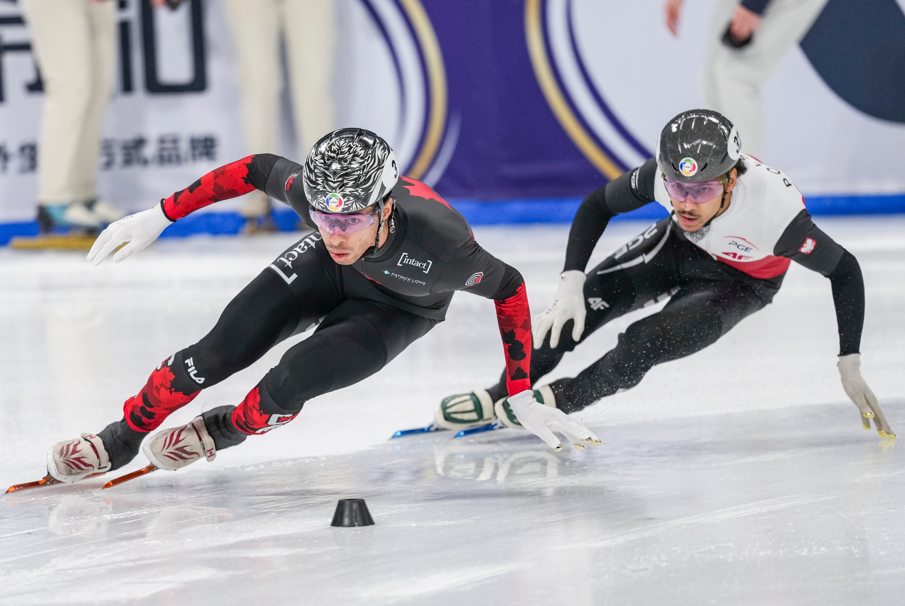 短道速滑比赛荷兰选手斩获银牌 短道速滑比赛荷兰选手斩获银牌