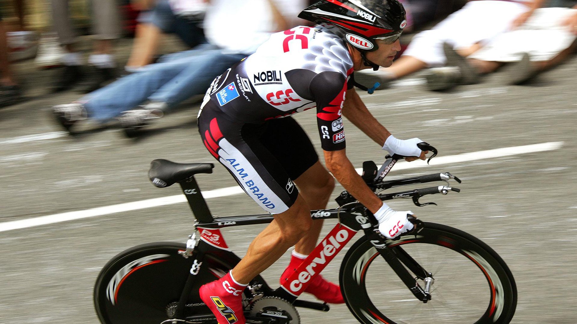 跨界主宰,欧文德甲封神夜,篮网逆转映照冠军之心